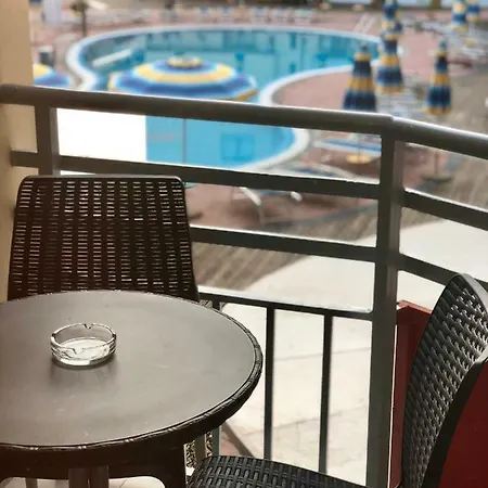 Plaza شقة ساني بيتش