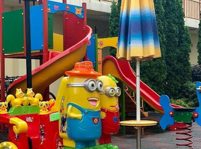 Central Plaza Studio 아파트